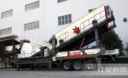 車載流動(dòng)錘式破碎機(jī)多少錢？產(chǎn)量多高？