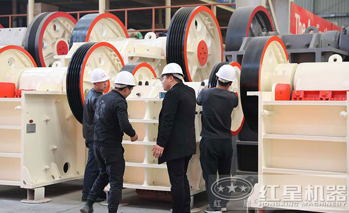 用戶來廠考察，多種設(shè)備型號讓用戶眼見為實