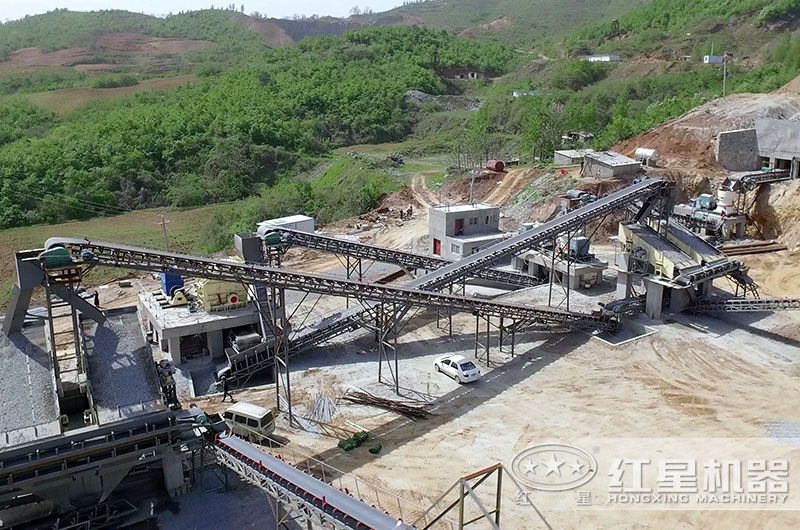 南陽生產現場，根據產量搭配生產線設備